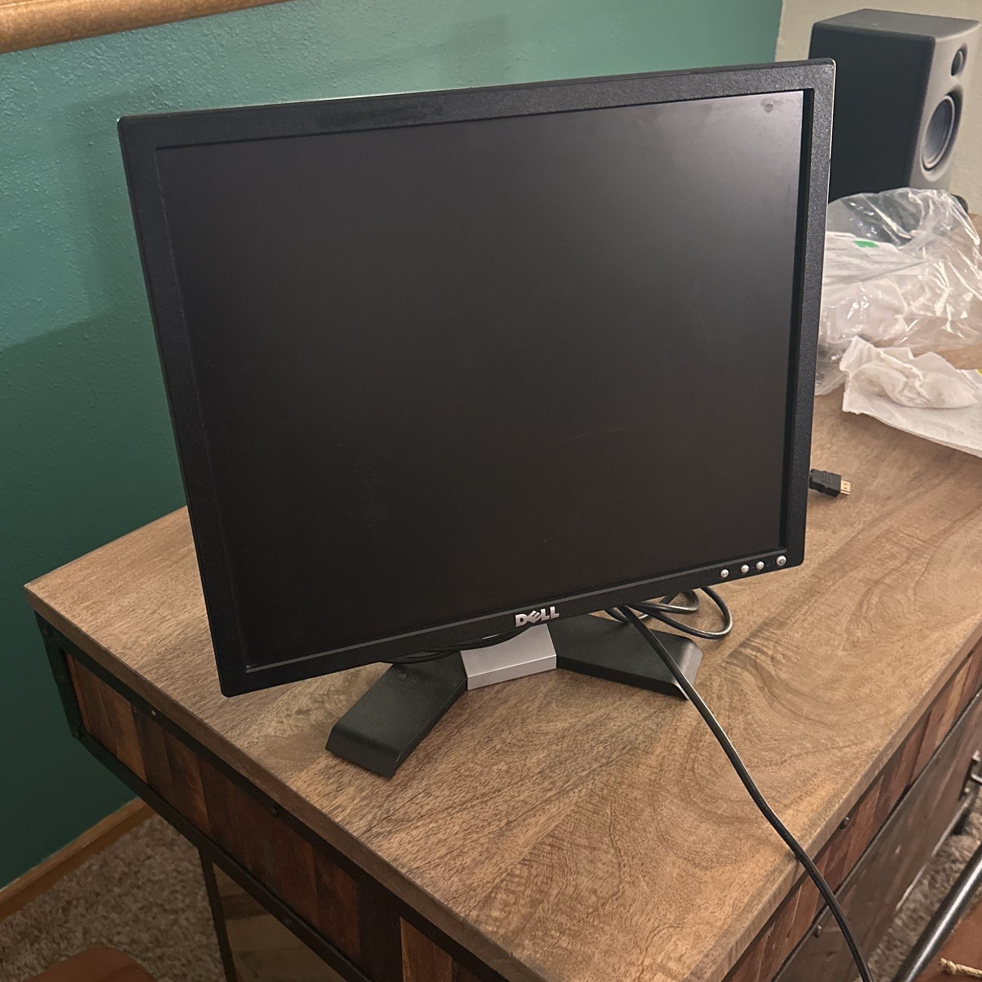 Dell 19" Monitor - Free