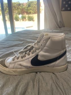 High top Nike Blazers Women’s 8.5