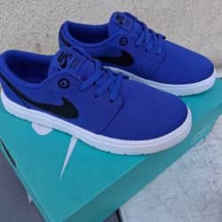 Nike De Niño Size 1Y 