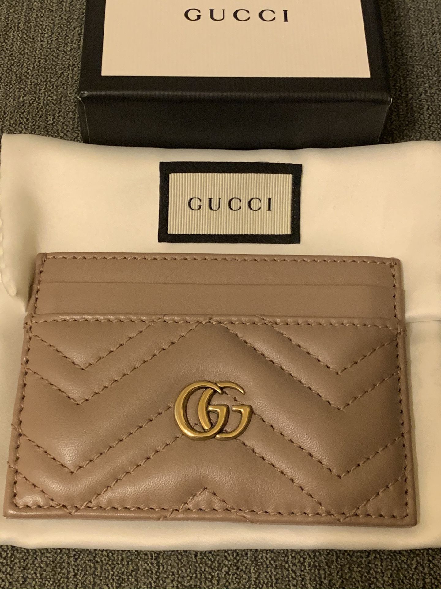 Preloved Gucci Marmont Card Case in Dusty Pink Leather