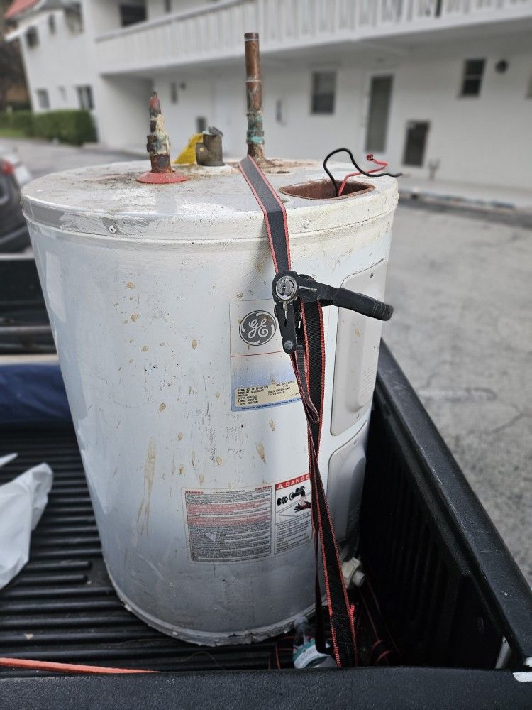 Water Heater GE 30 Gls.