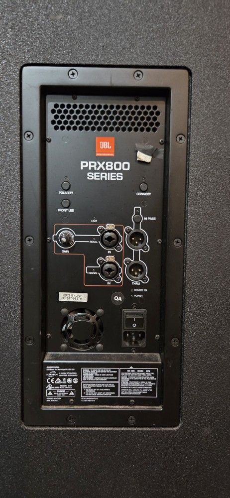 JBL Subs (2) XLF 815