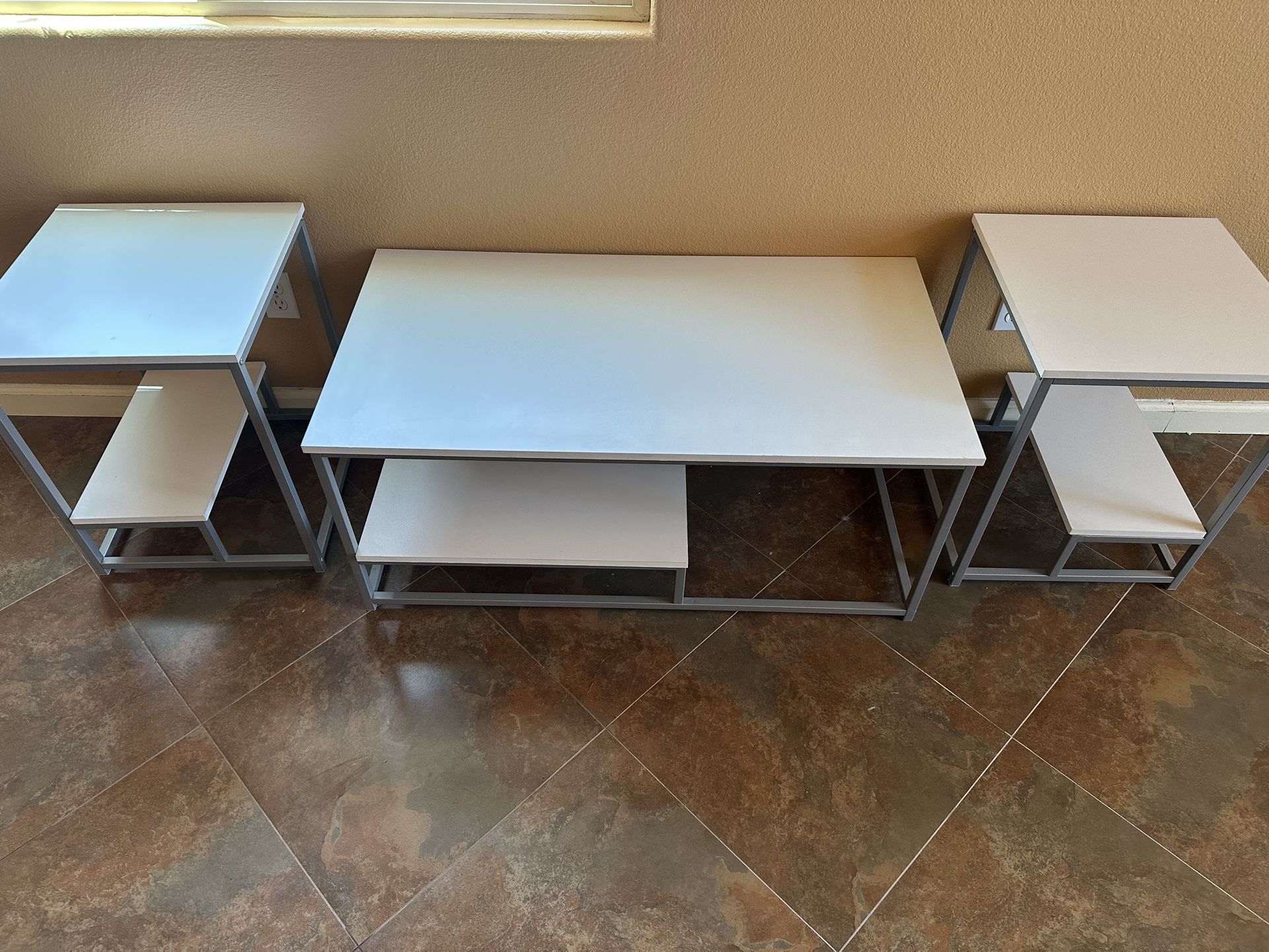 Coffee Table and 2 Side Tables