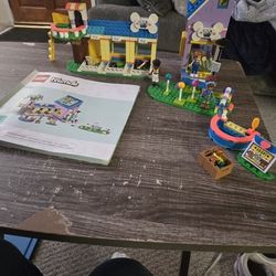 Lego Dog Rescue Center