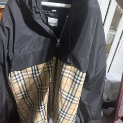  Burberry Small Jacket 