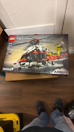 Lego 42145 Airbus H175 Rescue helicopter