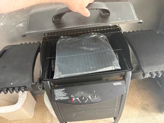 FREE Bbq has grill ( Propane NOT included )