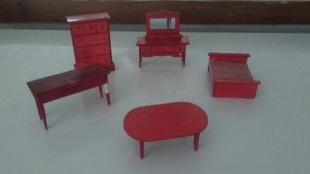 Rulke Doll House Furniture