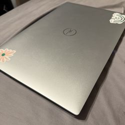 Dell XPs 15 7590