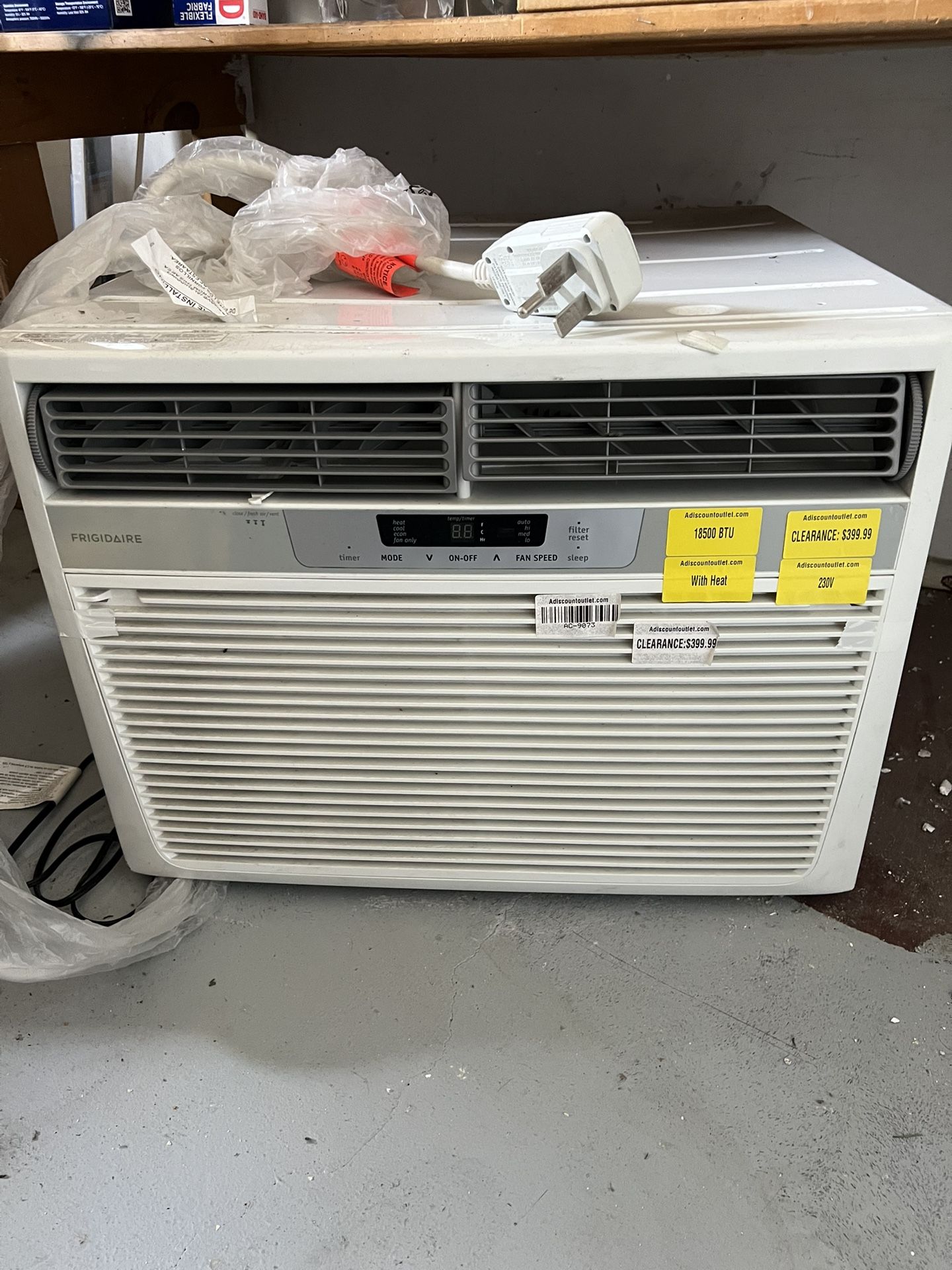 Window Air Conditioning 18500