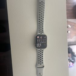 Apple Watch Series 7 Stainless Steel 45 MM