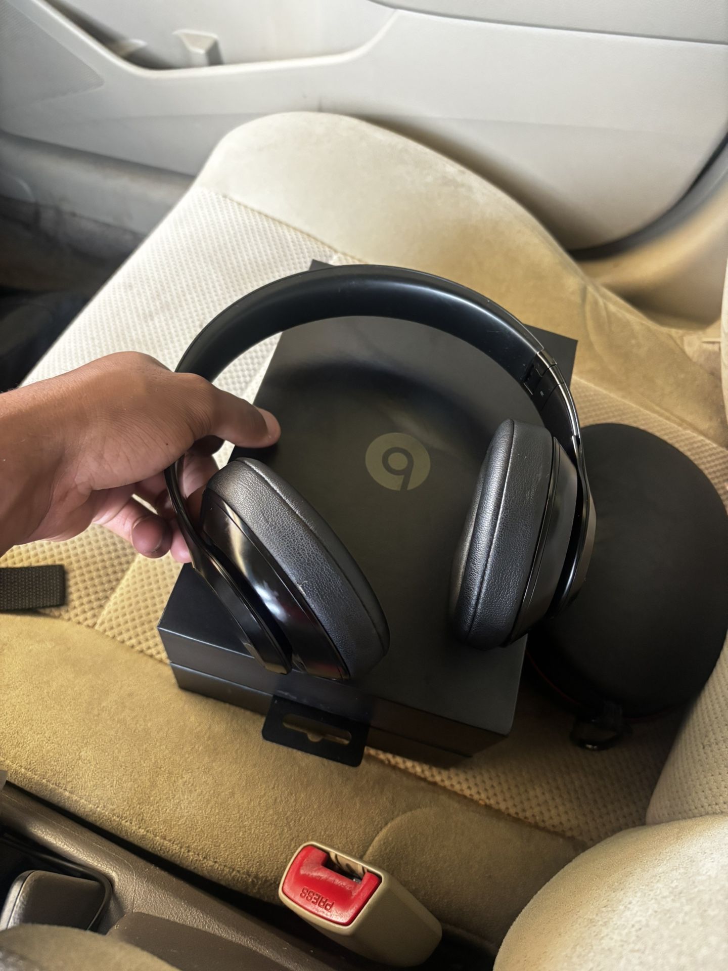 Beats Studio 3
