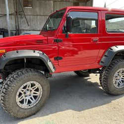 Suzuki Samurai Tin Top