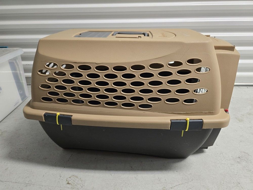 Petmate Kennel Cab