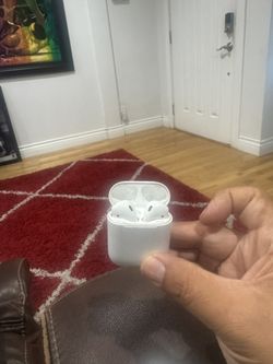AirPods