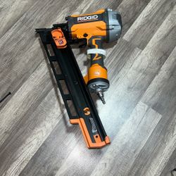 RIDGID 21° FRAMING NAILER
