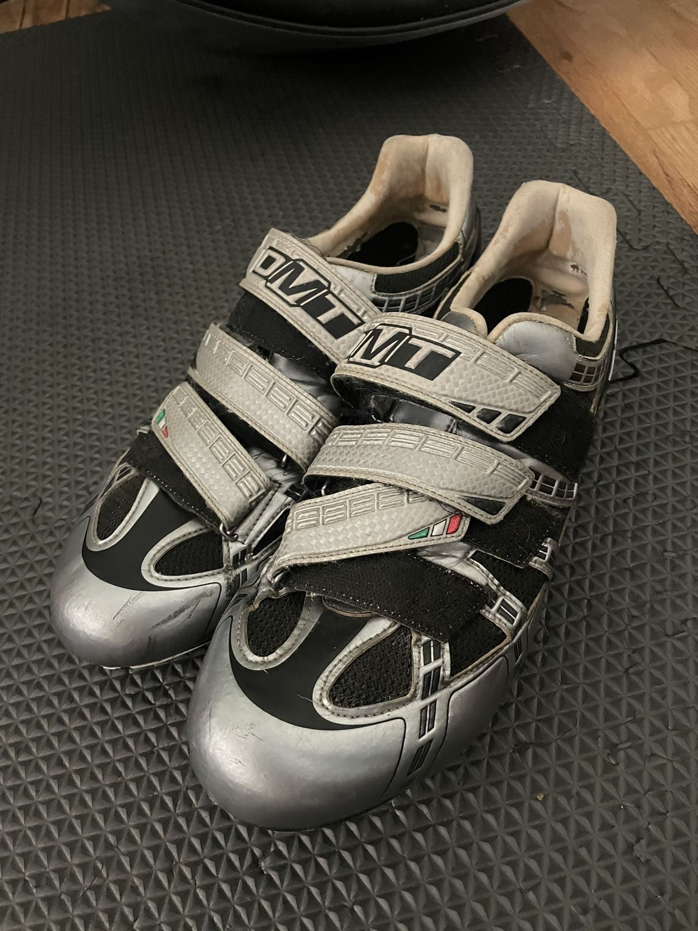 FREE CYCLING SHOES MENS 11.5