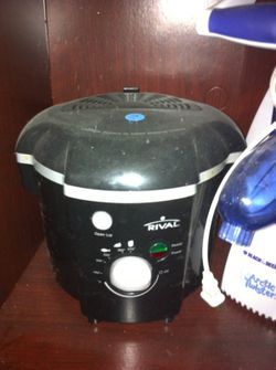 Fry baby fryer clean and works great