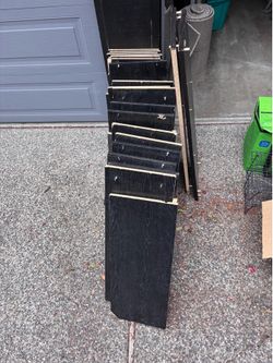 *FREE* black shelves/boards