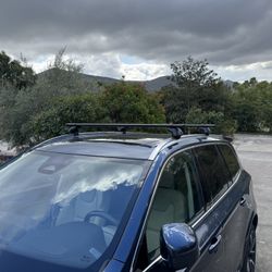 Yakima Roof Rack With Mounts 