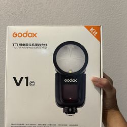Godox V1 Flash with Accessories Kit