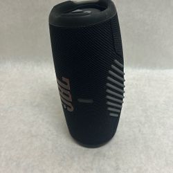 JBL charge five Bluetooth black speaker