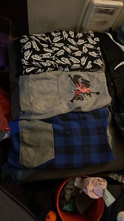 Nike/jordan Hoodies ( Size XL-XL+)