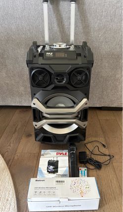 Plye Bluetooth Speaker/Karaoke system