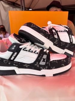 Louis Vuitton LV Trainer Sneakers