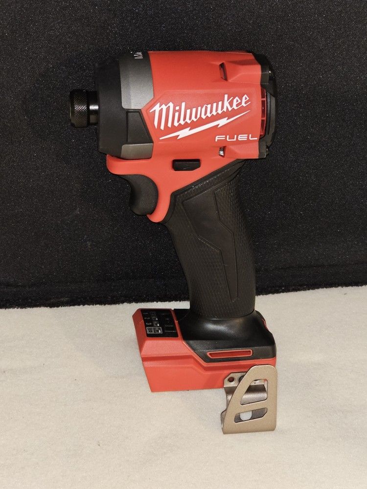 Milwaukee M18 Fuel Impact Driver 