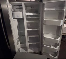 Refrigerator  LG