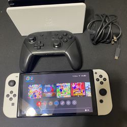 White Nintendo Switch OLED 370$