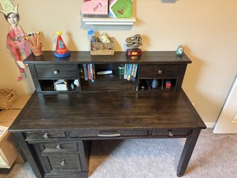 Writing Desk With Out Hutch
