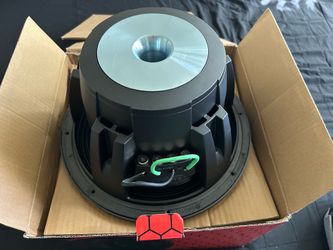 Type R 12” inch woofer heavy duty magnet 750rms-2250watts peak! 10/10 cosmetics