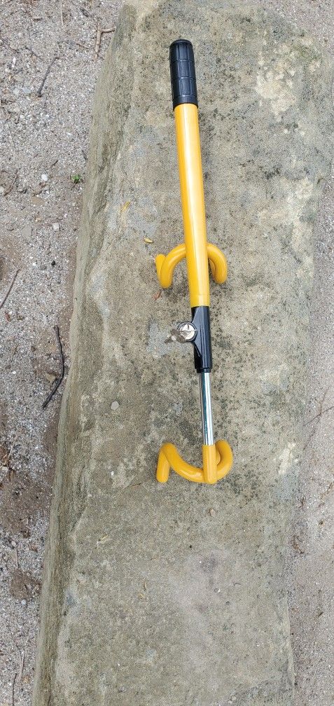 STEERING WHEEL LOCK