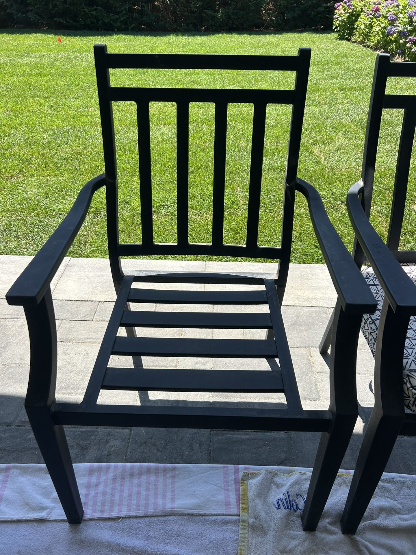 (6) Black Coated Aluminum Patio Table Chairs 
