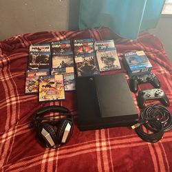 PS4 Pro W/original Charger