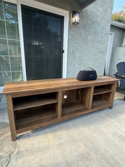 TV Stand fits 65-75in