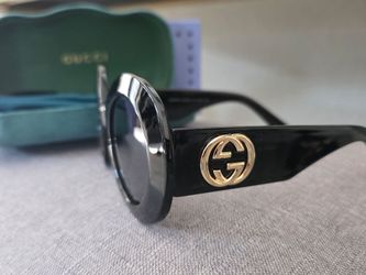 Sunnies Authentic