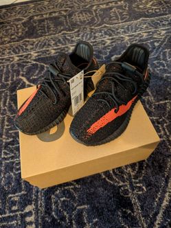 Yeezy 350 V2 Red Stripe SZ 13k