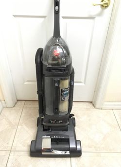 Hoover WindTunnel Bagless Vac