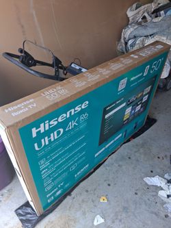 Hisense 50 inch hd tv w/roku