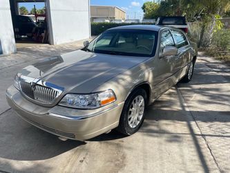 2006 Lincoln Town Car