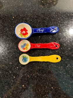 Pioneer Woman Dazzling Dahlias Ceramic 3 Piece Measuring Spoons