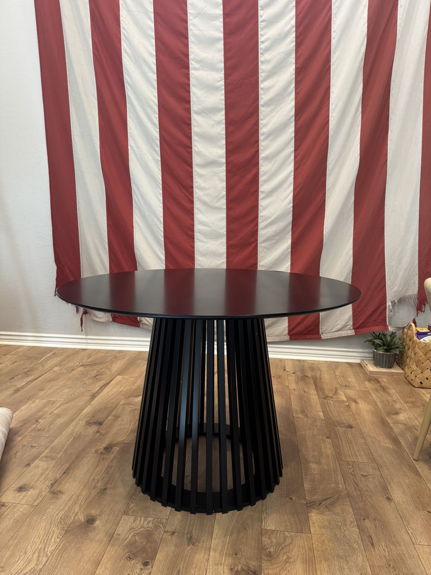Black Round Table Pedestal Base