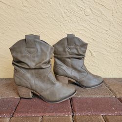 Modern Western Ankle Boot | Size 8