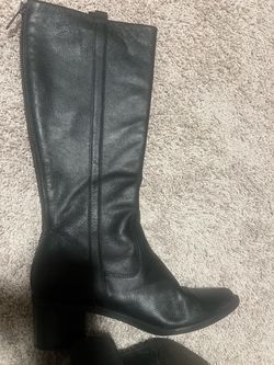 Woman Leather cowboy style