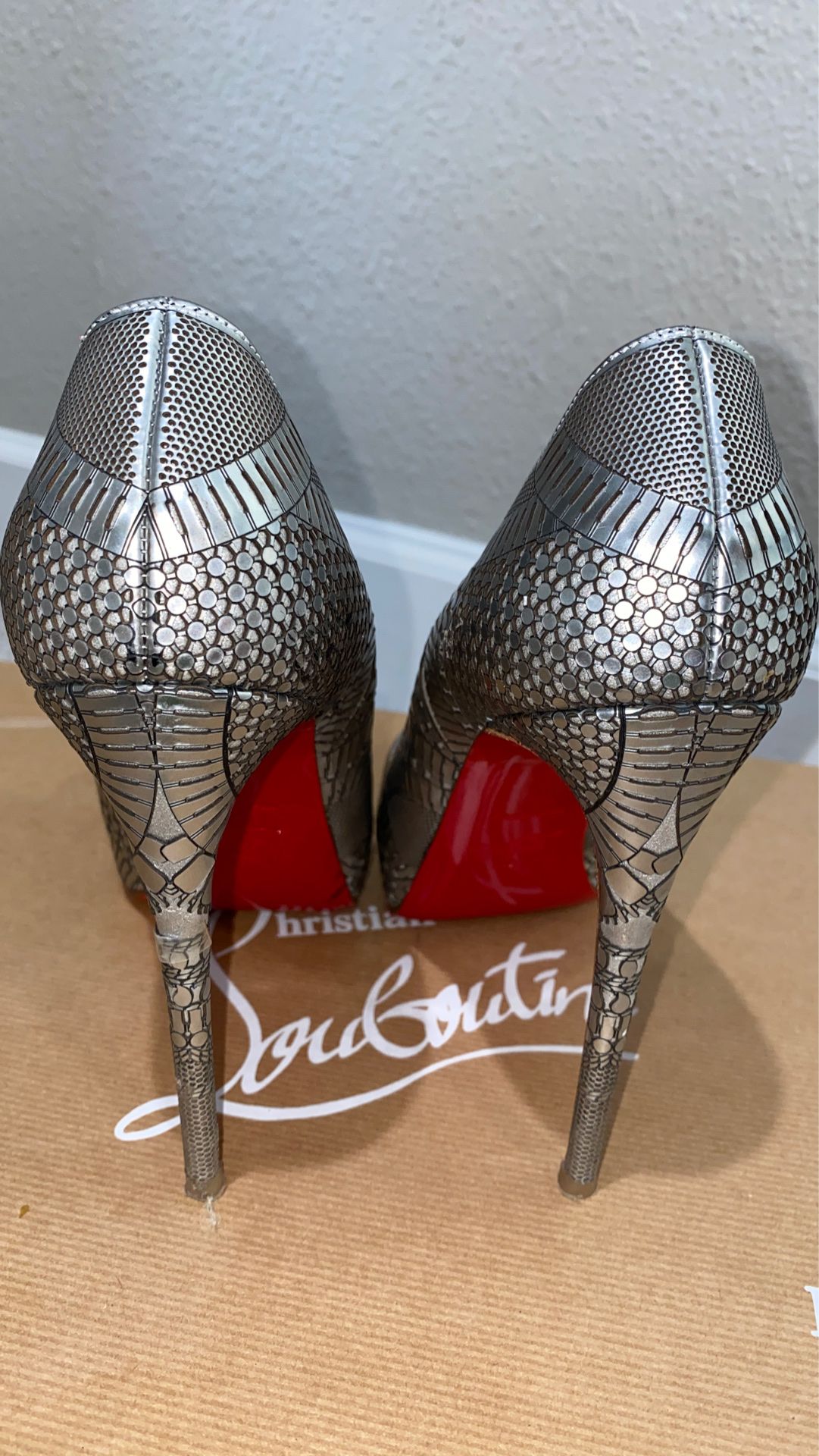 Silver lady peep louboutin