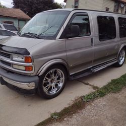 2002 Chevrolet Express