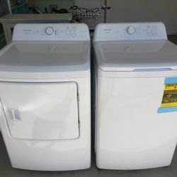  Auto Sensing Washer and Dryer SET